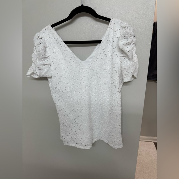 White Puffy Short Sleeve Express Top Size M - Picture 4 of 4